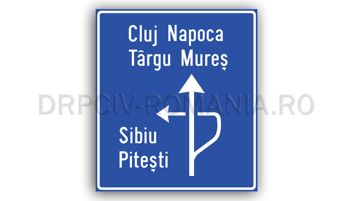 Presemnalizarea direcțiilor la o intersecție denivelată de drumuri